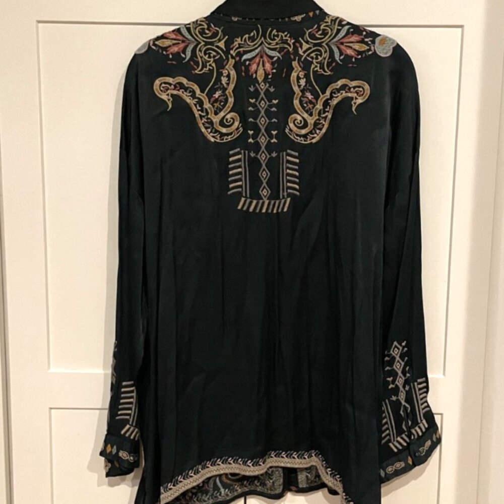 Johnny Was Biya Green Embroidered Button up Tunic Top - Picture 2 of 5